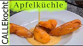 Gebackene Apfel- und Birnenküchlein auf Vanillesoße