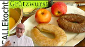 Grützwurst mit Püree und Apfel