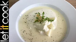 Spargelsuppe mit Sahne und Kerbel