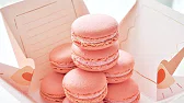 Strawberry Macarons - French Macarons
